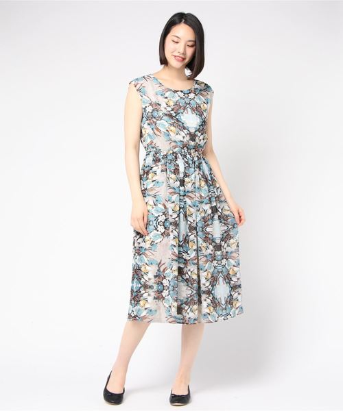 TRUDEA(トルディア)の「リゾート柄 マキシ丈ワンピース(ワンピース・レディース・ブルー/グリーン・MEDIUM/LARGE)」の2枚目の写真