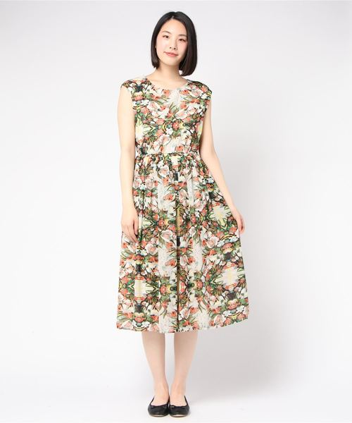 TRUDEA(トルディア)の「リゾート柄 マキシ丈ワンピース(ワンピース・レディース・ブルー/グリーン・MEDIUM/LARGE)」の1枚目の写真