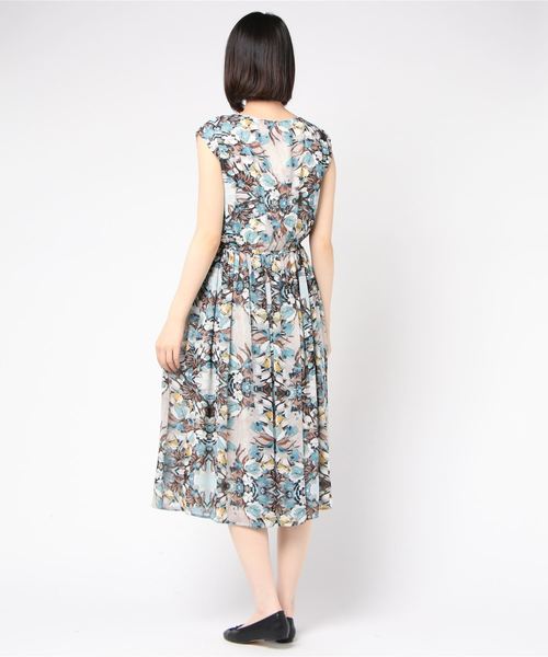 TRUDEA(トルディア)の「リゾート柄 マキシ丈ワンピース(ワンピース・レディース・ブルー/グリーン・MEDIUM/LARGE)」の4枚目の写真