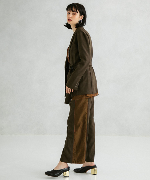 UNITED TOKYO（ユナイテッドトウキョウ）の「オーガンラインワイドパンツ（その他パンツ・レディース・ブラウン/ブラック・1）」の10枚目の写真