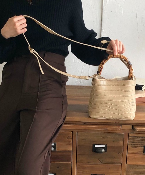 210nouve トゥージュヌーブ の クロコ型押しバンブーハンドルバッグ ハンドバッグ Wear