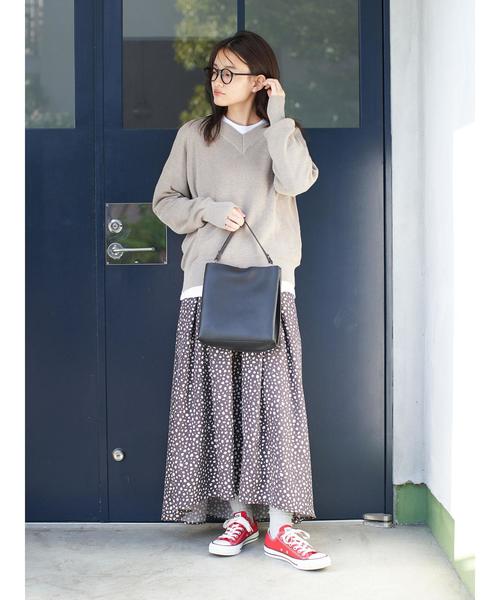 AMERICAN HOLIC（アメリカンホリック）の「太Ｖネックラグランニット片畦ニットプルオーバー＊（ニット/セーター・レディース・アイボリー/イエロー/ネイビー/ベージュ系その他・MEDIUM/LARGE）」の13枚目の写真