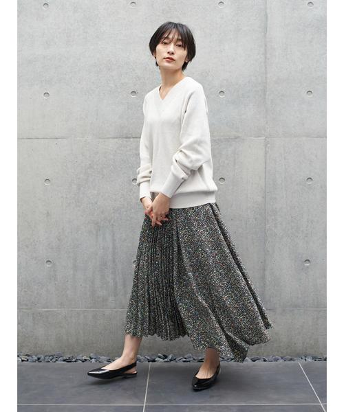 AMERICAN HOLIC（アメリカンホリック）の「太Ｖネックラグランニット片畦ニットプルオーバー＊（ニット/セーター・レディース・アイボリー/イエロー/ネイビー/ベージュ系その他・MEDIUM/LARGE）」の20枚目の写真