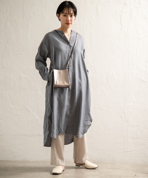 PAGEBOY（ページボーイ）の「バンドカラーシャツワンピース（ワンピース・レディース・ブラック/オフホワイト/ブルー・FREE）」の3枚目の写真