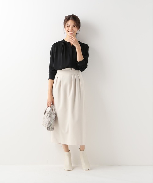 La TOTALITE（ラトータリテ）の「プチタックシャツ【手洗い可能】（シャツ/ブラウス・レディース・サックスブルー/ブラック/ブラックミックス・36/38）」の7枚目の写真