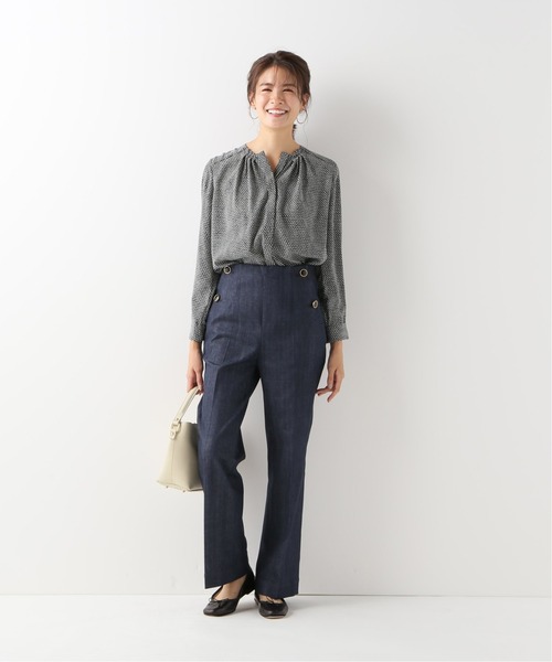 La TOTALITE（ラトータリテ）の「プチタックシャツ【手洗い可能】（シャツ/ブラウス・レディース・サックスブルー/ブラック/ブラックミックス・36/38）」の16枚目の写真