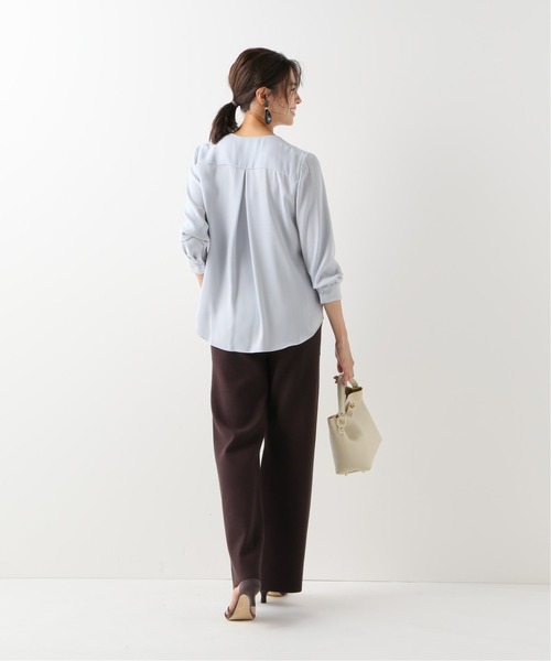 La TOTALITE（ラトータリテ）の「プチタックシャツ【手洗い可能】（シャツ/ブラウス・レディース・サックスブルー/ブラック/ブラックミックス・36/38）」の19枚目の写真