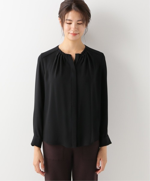 La TOTALITE（ラトータリテ）の「プチタックシャツ【手洗い可能】（シャツ/ブラウス・レディース・サックスブルー/ブラック/ブラックミックス・36/38）」の8枚目の写真
