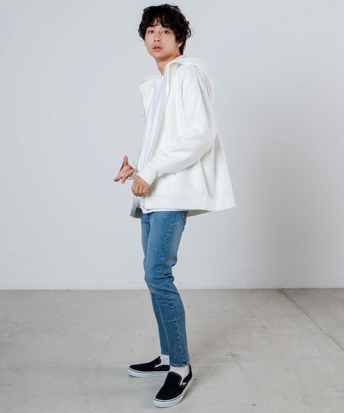 WEGO(ウィゴー)の「WEGO/裏起毛ヘビーウエイトビッグシルエットジップパーカー(パーカー・メンズ・ブラック/ベージュ/オフホワイト・MEDIUM/LARGE)」の4枚目の写真