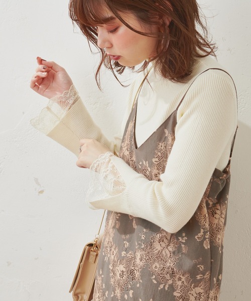 natural couture（ナチュラルクチュール）の「【WEB限定】袖口レースリブタートル（ニット/セーター・レディース・アイボリー/ブラック/モカ/サックスブルー/パープル・FREE）」の6枚目の写真