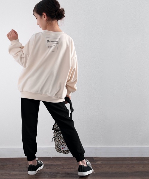 classicalelf（クラシカルエルフ）の「キッズ ガゼット付きバックプリントクルーネックスウェットプルオーバー(長袖)（スウェット・キッズ・ブラック/アイボリー/モカ/ライトカーキ・130/140/150）」の18枚目の写真