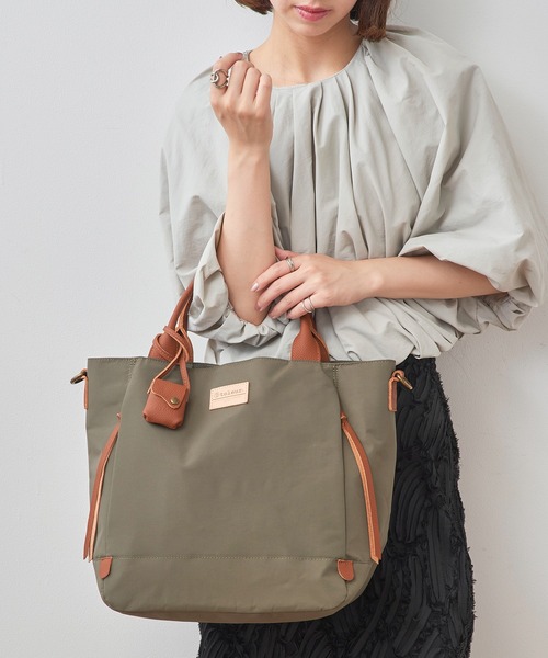 toleur（トーラ）の「【toleur】ナイロングログラン/カウレザー2WAYトート/11718（トートバッグ・レディース・ブラック/ベージュ/カーキ/ブルー/ブラウン・FREE）」の13枚目の写真