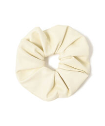 LE VERNIS / フェイクレザー シュシュ