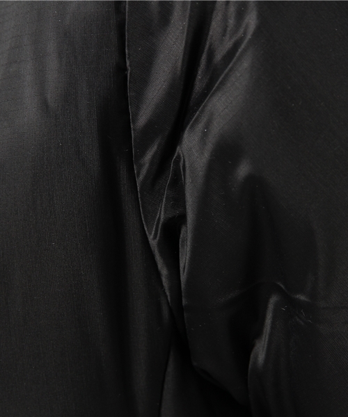 Ray BEAMS(レイビームス)の「CANADA GOOSE / "CAMP HOODY"(ダウンジャケット/コート・レディース・ブラック/ロイヤルブルー/レッド・X-SMALL/SMALL)」の12枚目の写真