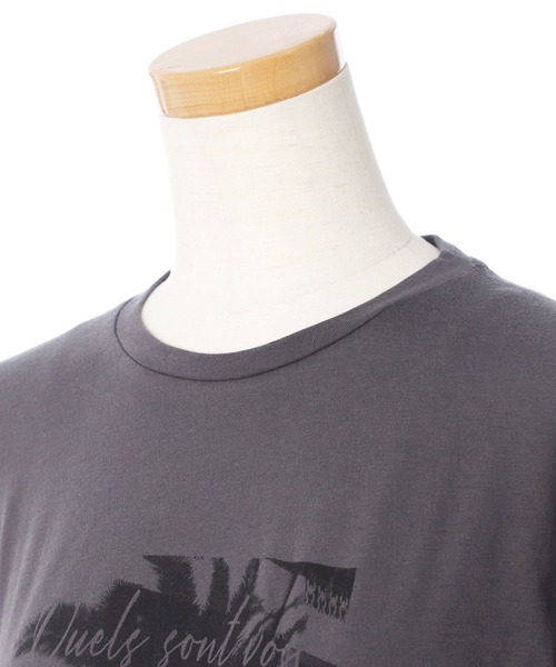 Maison de Beige（メゾンドベージュ）の「《Maison de Beige》フォトTシャツ《マシュふわ(R)》（Tシャツ/カットソー・レディース・チャコールグレー/ベージュ/オフホワイト/モスグリーン・9号）」の8枚目の写真