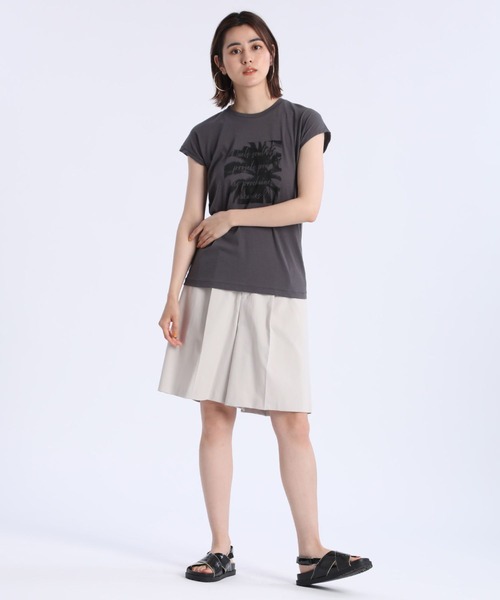 Maison de Beige（メゾンドベージュ）の「《Maison de Beige》フォトTシャツ《マシュふわ(R)》（Tシャツ/カットソー・レディース・チャコールグレー/ベージュ/オフホワイト/モスグリーン・9号）」の12枚目の写真