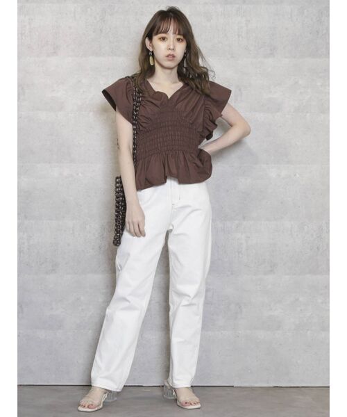 dazzlin(ダズリン)の「ギャザーシャーリングフリルブラウス(シャツ/ブラウス・レディース・オフホワイト/ブラック/ブルー/ブラウン/その他1・FREE)」の7枚目の写真