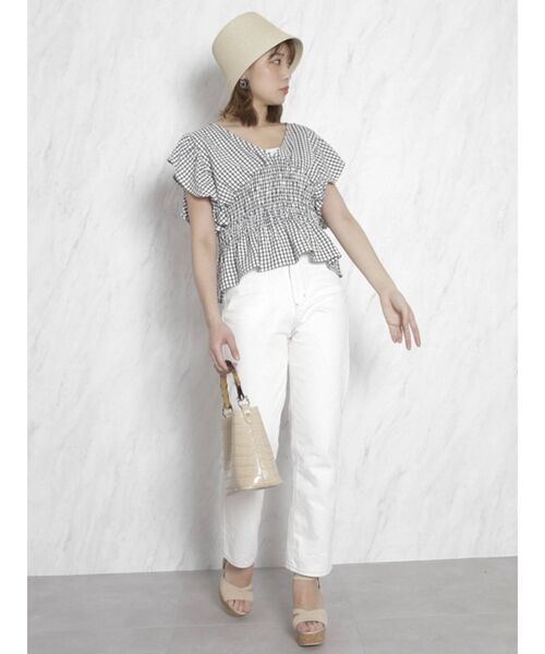 dazzlin(ダズリン)の「ギャザーシャーリングフリルブラウス(シャツ/ブラウス・レディース・オフホワイト/ブラック/ブルー/ブラウン/その他1・FREE)」の11枚目の写真