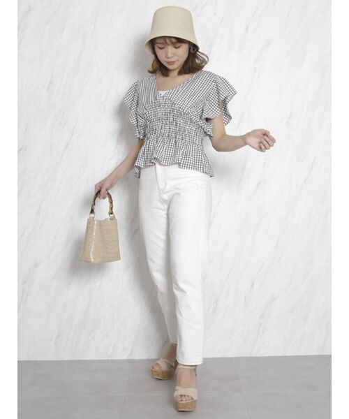 dazzlin(ダズリン)の「ギャザーシャーリングフリルブラウス(シャツ/ブラウス・レディース・オフホワイト/ブラック/ブルー/ブラウン/その他1・FREE)」の13枚目の写真