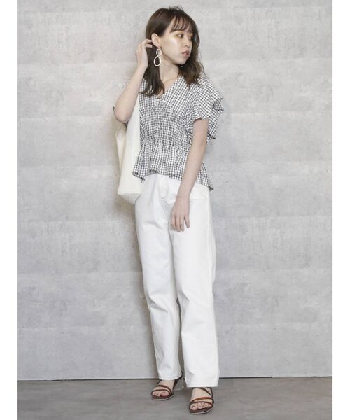 dazzlin(ダズリン)の「ギャザーシャーリングフリルブラウス(シャツ/ブラウス・レディース・オフホワイト/ブラック/ブルー/ブラウン/その他1・FREE)」の20枚目の写真