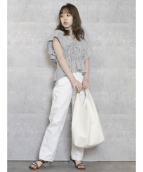 dazzlin(ダズリン)の「ギャザーシャーリングフリルブラウス(シャツ/ブラウス・レディース・オフホワイト/ブラック/ブルー/ブラウン/その他1・FREE)」の21枚目の写真