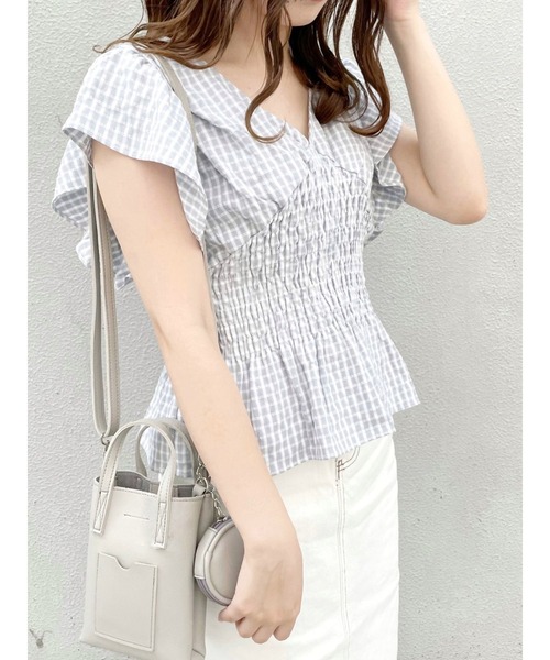 dazzlin(ダズリン)の「ギャザーシャーリングフリルブラウス(シャツ/ブラウス・レディース・オフホワイト/ブラック/ブルー/ブラウン/その他1・FREE)」の4枚目の写真