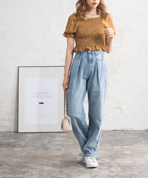 Newlyme（ニューリーミー）の「花柄シャーリングブラウス（シャツ/ブラウス・レディース・ホワイト/イエロー/ブルー/ブラック/テラコッタ・FREE）」の8枚目の写真