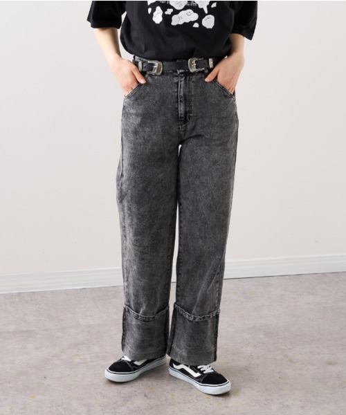 RASVOA(ラスボア)の「ロールアップケミカルパンツ(デニムパンツ・レディース・ブラック・FREE)」の1枚目の写真