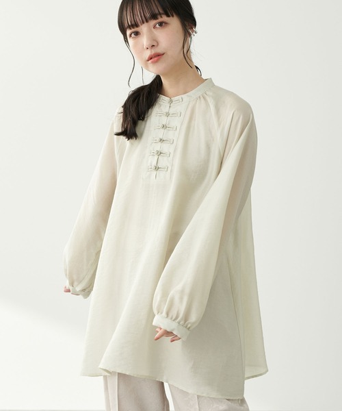 earth music&ecology（アースミュージックアンドエコロジー）の「【WEB限定】チャイナ釦Aラインチュニック ＊（シャツ/ブラウス・レディース・ブラック/オフホワイト/その他6・FREE）」の3枚目の写真