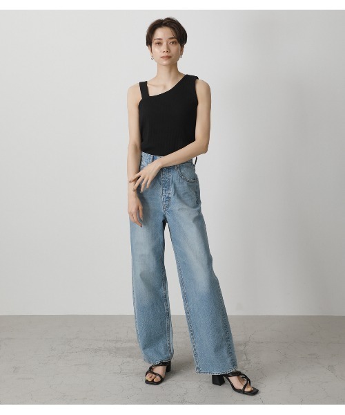 AZUL by moussy(アズールバイマウジー)の「ASYMMETRY SHOULDER TANKTOP/アシンメトリーショルダータンククトップ(タンクトップ・レディース・ブラック/オフホワイト/カーキ/ライトベージュ・SMALL/MEDIUM)」の9枚目の写真