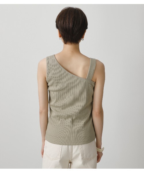AZUL by moussy(アズールバイマウジー)の「ASYMMETRY SHOULDER TANKTOP/アシンメトリーショルダータンククトップ(タンクトップ・レディース・ブラック/オフホワイト/カーキ/ライトベージュ・SMALL/MEDIUM)」の21枚目の写真