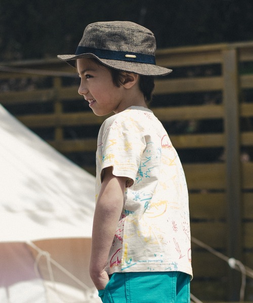 RADCHAP（ラッドチャップ）の「レインボー落書きプリント半袖Tシャツ（Tシャツ/カットソー・キッズ・ベージュ/ブラック・100cm/110cm/150cm/140cm/130cm/90cm/120cm）」の4枚目の写真