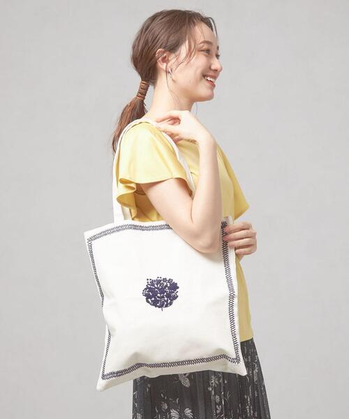 THE STATION STORE(ザ ステーション ストア)の「<ToBiAS>CASUALS シシュウ トートバッグ(トートバッグ・レディース・ブラック/ネイビー・FREE)」の2枚目の写真