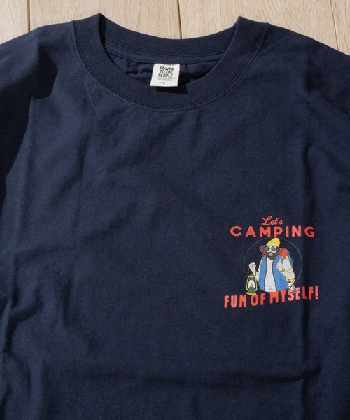 JOHN'S CLOSET（ジョンズクローゼット）の「【12】〔POWER TO THE PEOPLE/パワートゥザピープル〕CAMPINGプリントTシャツ（Tシャツ/カットソー・メンズ・ネイビー/オフホワイト/マルチ・MEDIUM/LARGE）」の13枚目の写真