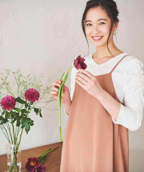 Anuenue（アヌエヌエ）の「Aラインロングキャミワンピース（ワンピース・レディース・ブラック/ブラウン/カーキ・FREE）」の22枚目の写真