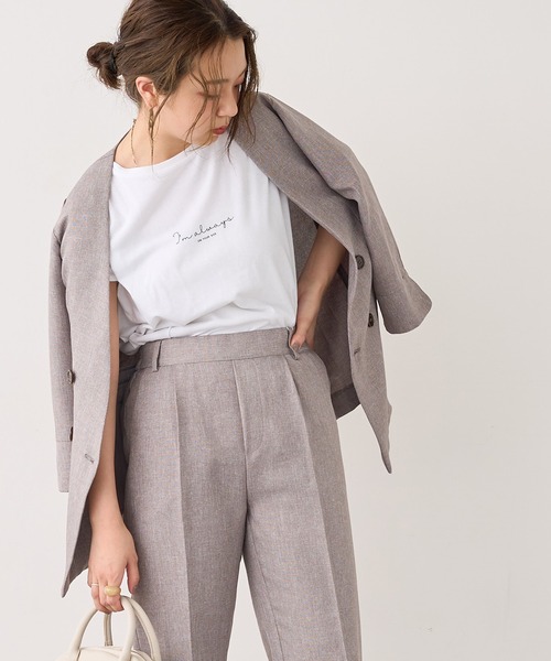 natural couture(ナチュラルクチュール)の「USAコットンフレンチスリーブロゴTシャツ(Tシャツ/カットソー・レディース・ブラック/ホワイト系その他/オフホワイト/ミント/グレイッシュベージュ・FREE)」の2枚目の写真