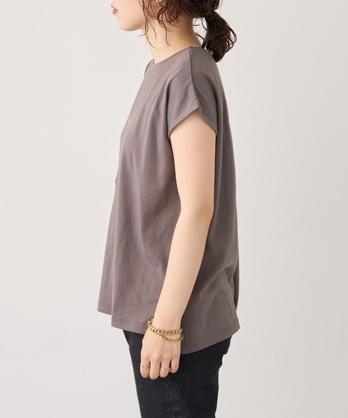 natural couture(ナチュラルクチュール)の「USAコットンフレンチスリーブロゴTシャツ(Tシャツ/カットソー・レディース・ブラック/ホワイト系その他/オフホワイト/ミント/グレイッシュベージュ・FREE)」の18枚目の写真