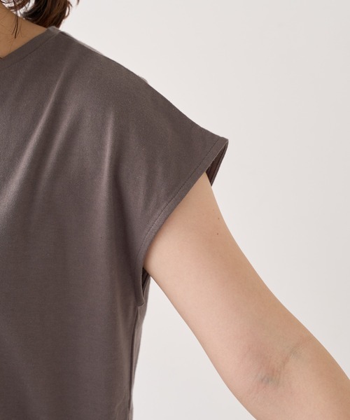 natural couture(ナチュラルクチュール)の「USAコットンフレンチスリーブロゴTシャツ(Tシャツ/カットソー・レディース・ブラック/ホワイト系その他/オフホワイト/ミント/グレイッシュベージュ・FREE)」の21枚目の写真