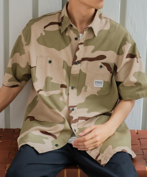 SIDEWAY STANCE(サイドウェイスタンス)の「【SIDEWAY STANCE】 カモフラージュ迷彩柄 & デニム 半袖 ワークシャツ セットアップ対応(シャツ/ブラウス・メンズ・A/C/ネイビー/B・LARGE/MEDIUM/X-LARGE)」の3枚目の写真