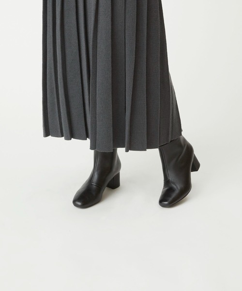 Clarks(クラークス)の「Sheer55 Zip / シーア55ジップ(ブラックレザー)(ブーツ・レディース・ブラック・UK3/UK3.5/UK4/UK4.5/UK5/UK5.5/UK6)」の1枚目の写真