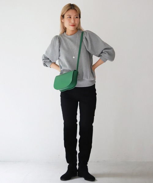 SLOBE IENA(スローブイエナ)の「ボリュームスリーブプルオーバー【手洗い可能】◆(Tシャツ/カットソー・レディース・ブラック/ベージュ/グレー・FREE)」の6枚目の写真