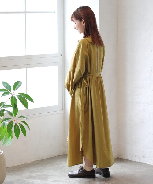 Crisp(クリスプ)の「ドレスシャツワンピース(ワンピース・レディース・ブラック/ホワイト/マスタード・FREE)」の5枚目の写真