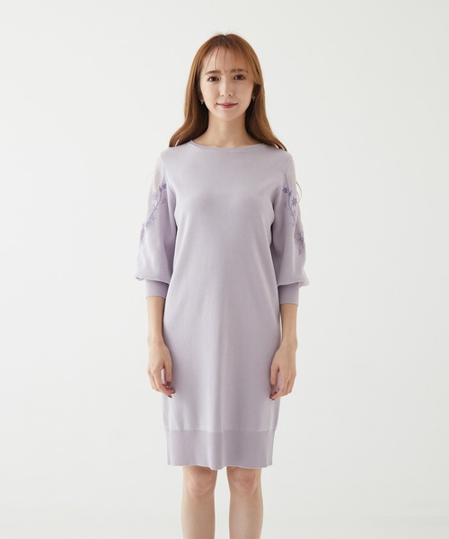 BE RADIANCE(ビーラディエンス)の「袖刺繍ニットワンピース(ワンピース・レディース・ネイビー/ピンク/ラベンダー・FREE)」の9枚目の写真