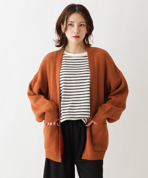 SHOO・LA・RUE(シューラルー)の「◆ローゲージニットカーディガン(カーディガン/ボレロ・レディース・ダークブラウン/ピンク系/レンガ/ブラック/ダークグリーン/アイボリー/ブラウン系その他・00)」の7枚目の写真