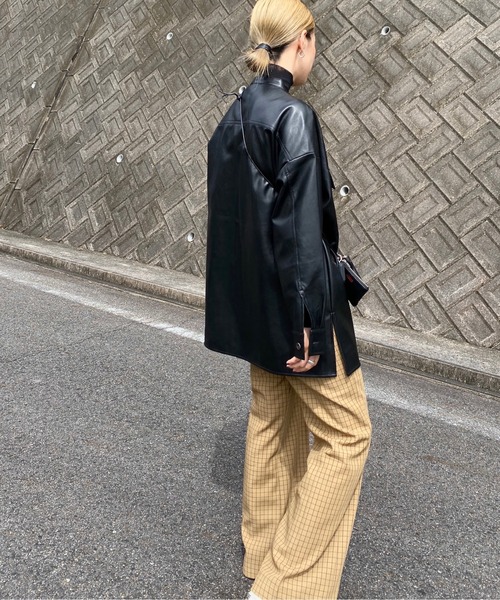 y/m by RIKA（イムバイリカ）の「フェイクレザーシャツジャケット（その他アウター・レディース・ブラック/ベージュ・FREE）」の9枚目の写真