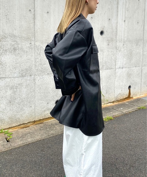 y/m by RIKA（イムバイリカ）の「フェイクレザーシャツジャケット（その他アウター・レディース・ブラック/ベージュ・FREE）」の12枚目の写真