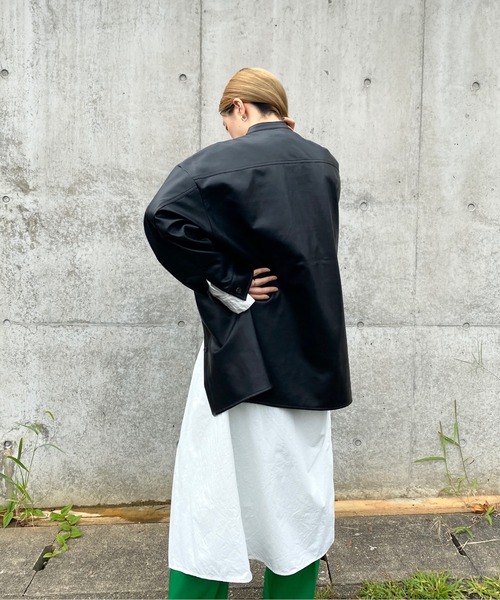 y/m by RIKA（イムバイリカ）の「フェイクレザーシャツジャケット（その他アウター・レディース・ブラック/ベージュ・FREE）」の6枚目の写真