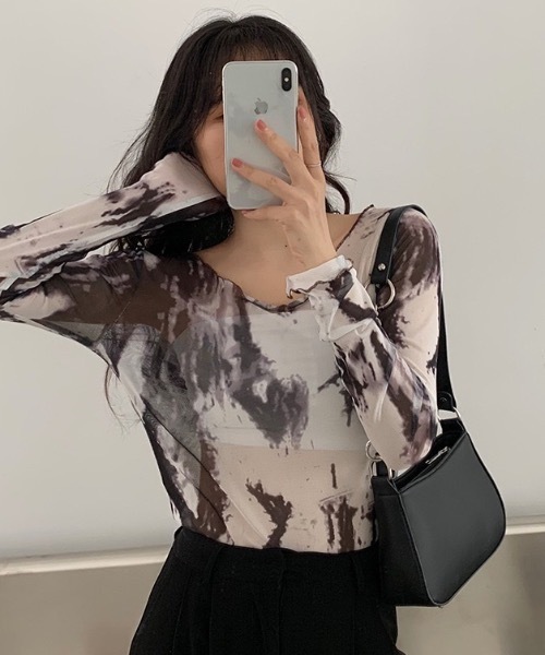 H.Warren（エイチウォーレン）の「フェイクレザーチェーンミニショルダーバッグ（ショルダーバッグ・レディース・ブラック/ホワイト・FREE）」の13枚目の写真