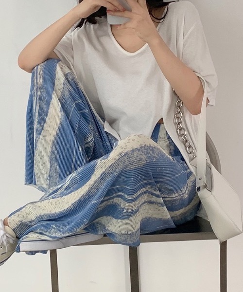 H.Warren（エイチウォーレン）の「フェイクレザーチェーンミニショルダーバッグ（ショルダーバッグ・レディース・ブラック/ホワイト・FREE）」の15枚目の写真