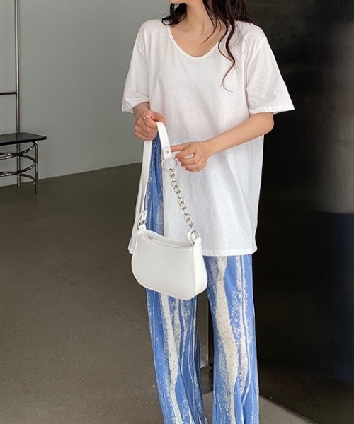 H.Warren（エイチウォーレン）の「フェイクレザーチェーンミニショルダーバッグ（ショルダーバッグ・レディース・ブラック/ホワイト・FREE）」の17枚目の写真